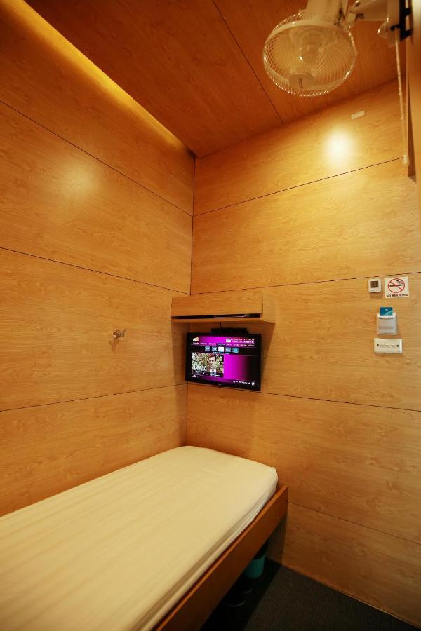 Vatc Sleep Pod Terminal 2 Hotel Noi Bai Exterior photo